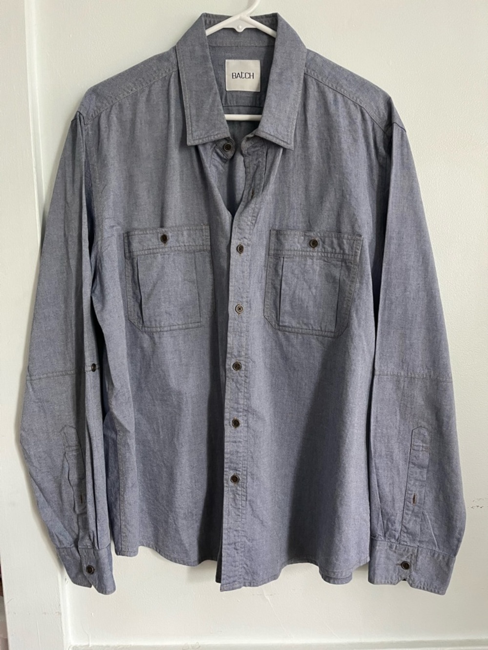 Batch • Men's Blue Long-Sleeve Button-Up Chambray Shirt